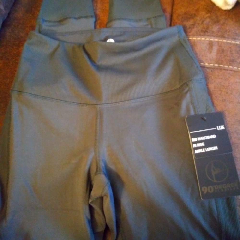 NWT 90 degrees leggings